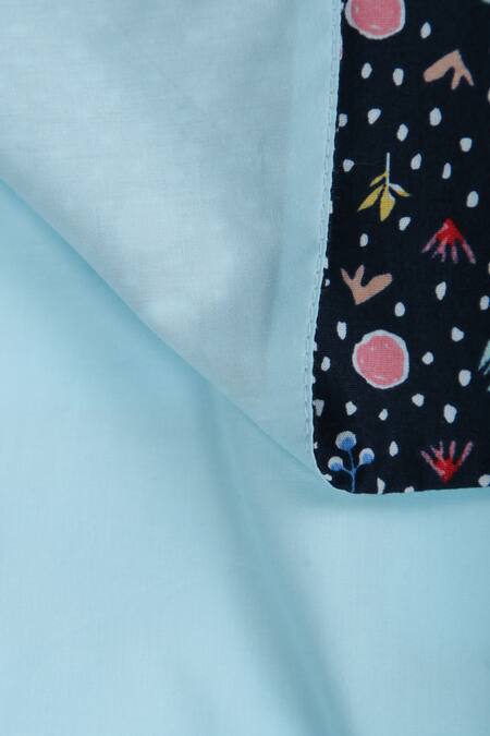 Champscloset_Black Cotton Printed Geometric Bundi And Kurta Set_Online_at_Aza_Fashions