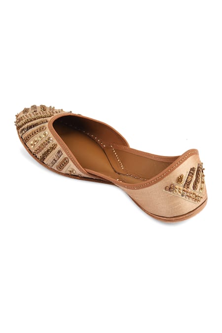 Buy_Jutti Express_Gold Embroidery Glorious Juttis _Online_at_Aza_Fashions