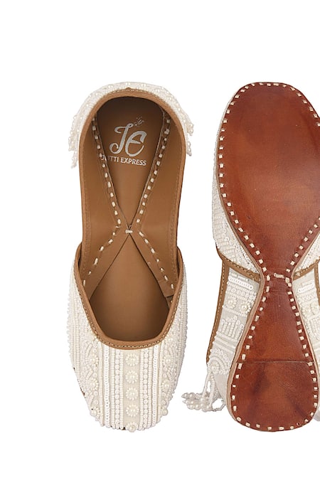 Jutti Express Embroidered Pearl Juttis 