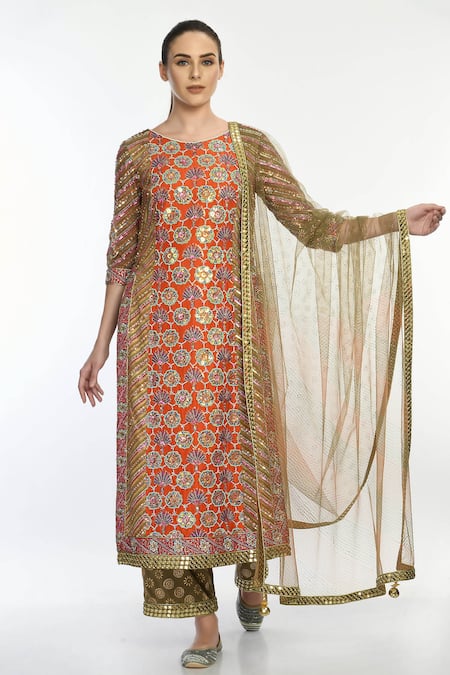 Moledro Saanjh Floral Embroidered Kurta Set 