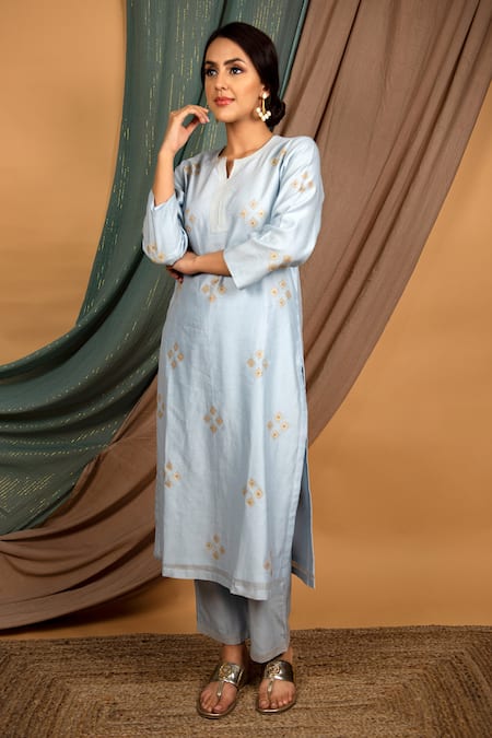 Buy Green Embroidered Silk Straight Kurta Online at Rs.791 | Libas