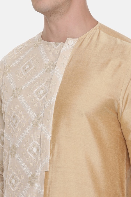 Shop_Mayank Modi - Men_Beige Silk Chanderi Geometric Embroidered Kurta Set_Online_at_Aza_Fashions