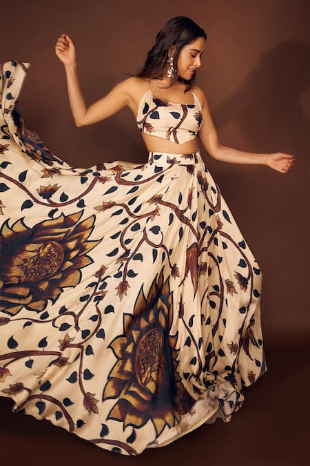 Punit Balana Kalamkari Print Skirt & Top Set 