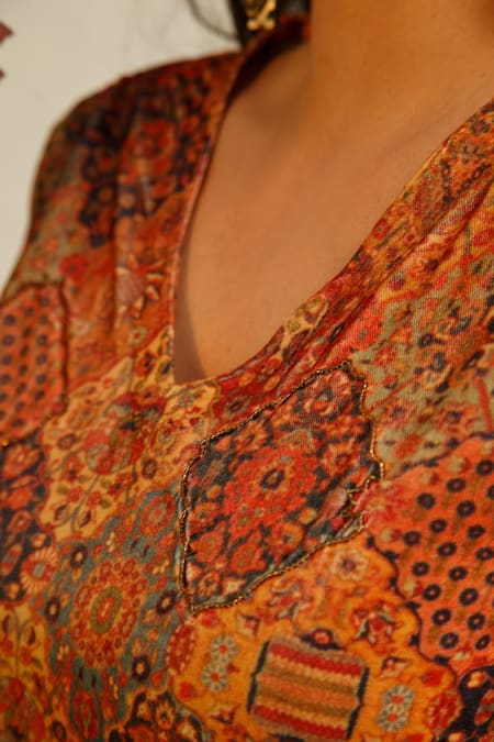 Shop Roze Orange Velvet Cutdana Work, Floral Print V Neck Shiza Kurta Online at Aza Fashions Shop_Roze_Orange Velvet Cutdana Work, Floral Print V Neck Shiza Kurta _Online_at_Aza_Fashions