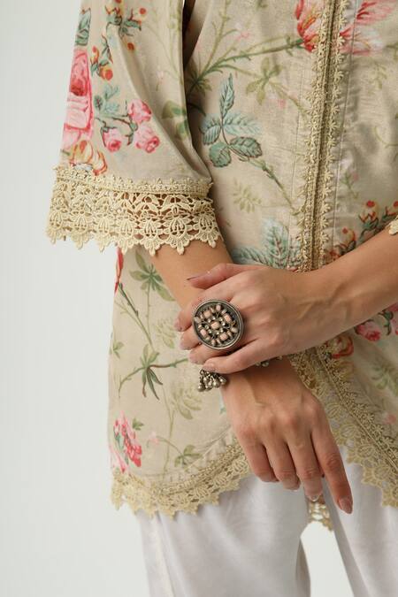 Buy_Roze_Beige Velvet Floral Print, Lace Work V Neck Omaira Kurta And Tulip Pant Set_Online_at_Aza_Fashions