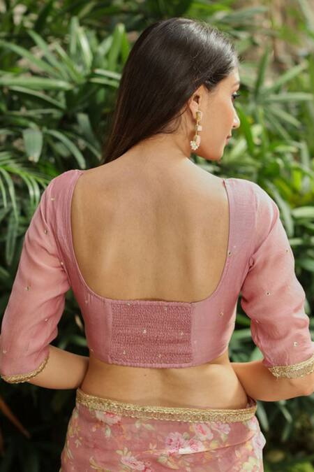 Shop Roze Pink 100% Organza Floral Print V Neck Ananda Saree With Blouse at Aza Fashions Shop_Roze_Pink 100% Organza Floral Print V Neck Ananda Saree With Blouse_at_Aza_Fashions