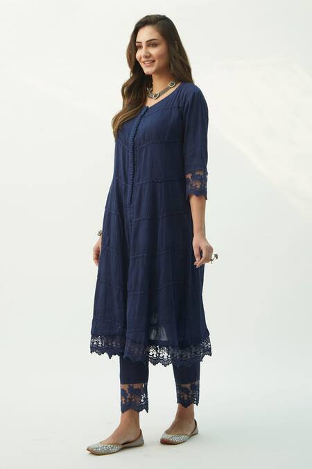 Roze_Blue Crinkle Cotton Lace Work Round Mahjabeen Kurta _Online_at_Aza_Fashions