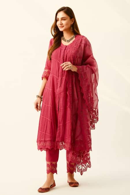 Roze Red Crinkle Cotton Lace Work Round Mahjabeen Kurta Set Online at Aza Fashions Roze_Red Crinkle Cotton Lace Work Round Mahjabeen Kurta Set _Online_at_Aza_Fashions