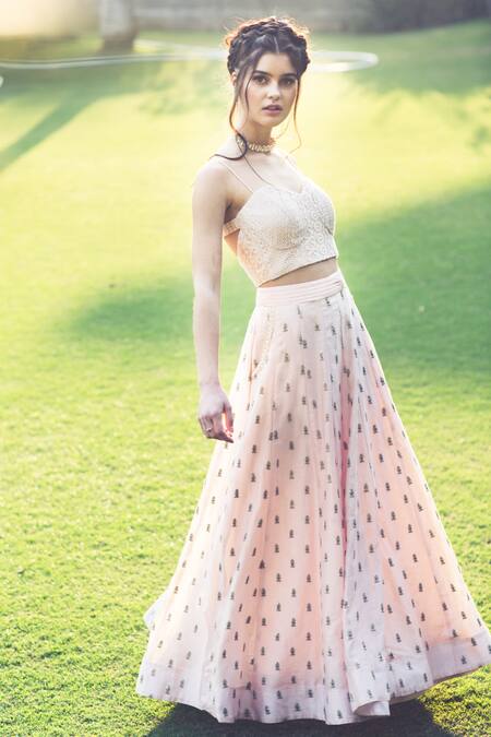 Aaryaa By Kashveen Kohli Pink Skirt Chanderi And Top Sequin & Sweetheart & Bustier Set Online at Aza Fashions Aaryaa By Kashveen Kohli_Pink Skirt Chanderi And Top Sequin & Sweetheart & Bustier Set _Online_at_Aza_Fashions