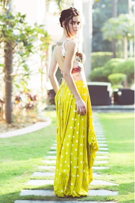 Shop Aaryaa By Kashveen Kohli Green Skirt Linen And Blouse Satin Beads & Cutdana, Draped & Set at Aza Fashions Shop_Aaryaa By Kashveen Kohli_Green Skirt Linen And Blouse Satin Beads & Cutdana, Draped & Set _at_Aza_Fashions