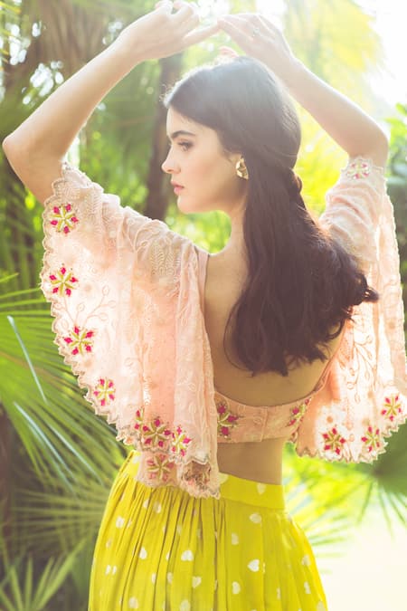 Shop Aaryaa By Kashveen Kohli Green Skirt Linen Silk And Blouse Lucknowi Georgette Satin Draped & Set at Aza Fashions Shop_Aaryaa By Kashveen Kohli_Green Skirt Linen Silk And Blouse Lucknowi Georgette Satin Draped & Set _at_Aza_Fashions