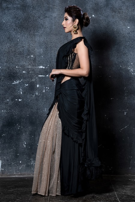 Aaryaa By Kashveen Kohli_Black Saree Organza And Blouse Net Sequin Work Pre-stitched With Embroidered _Online_at_Aza_Fashions