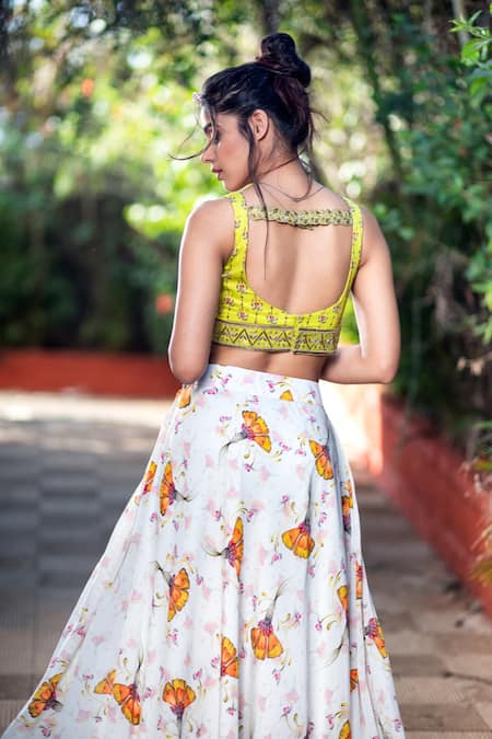 Shop Aaryaa By Kashveen Kohli Green Skirt Crepe And Blouse Cotton Satin Floral Print Leaf Embroidered & Set at Aza Fashions Shop_Aaryaa By Kashveen Kohli_Green Skirt Crepe And Blouse Cotton Satin Floral Print Leaf Embroidered & Set _at_Aza_Fashions