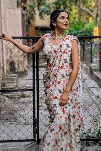 Shop Sangeeta Boochra Gold Plated Floral Motif Choker Online at Aza Fashions Shop_Sangeeta Boochra_Gold Plated Floral Motif Choker _Online_at_Aza_Fashions