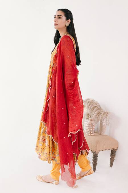 Itraake_Yellow Anarkali- Cotton Silk Printed Floral Round Set _Online_at_Aza_Fashions