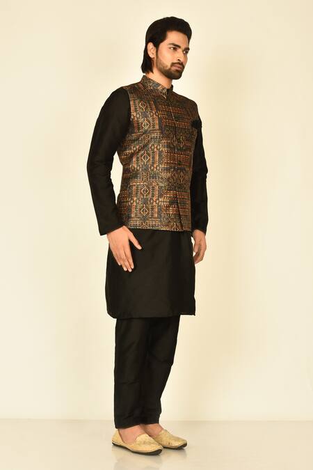 Arihant Rai Sinha_Orange , Silk, Satin Sequins Geometric Print Bundi And Kurta Set _Online_at_Aza_Fashions