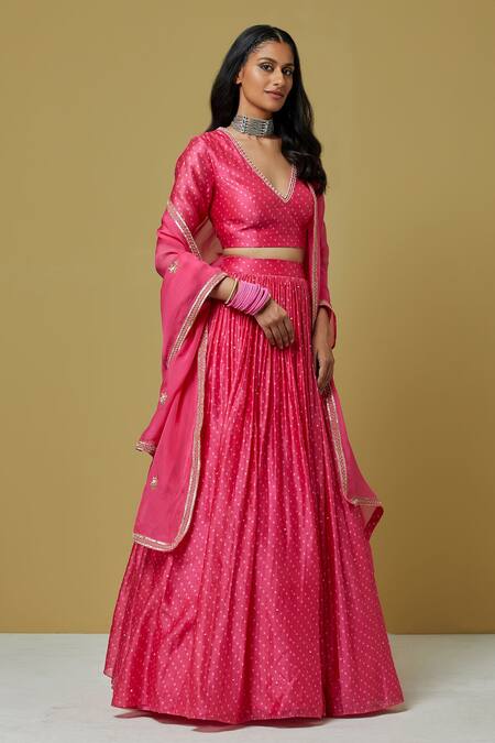 Ikshita Choudhary_Pink Organza, Chanderi Bead Work, Sequins, Bandhani V Neck Print Lehenga Set _Online_at_Aza_Fashions
