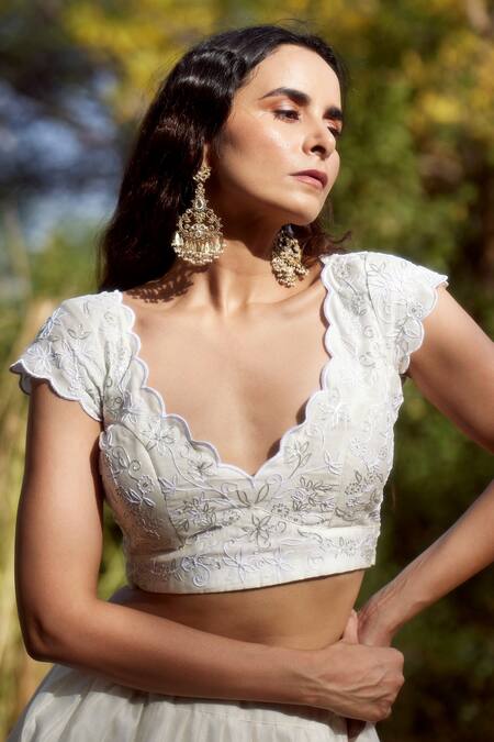 Apeksha Jain Label White Organza, Net, Chanderi Floral, Resham, Kasab Bird V Neck Lehenga Set at Aza Fashions Apeksha Jain Label_White Organza, Net, Chanderi Floral, Resham, Kasab Bird V Neck Lehenga Set_at_Aza_Fashions