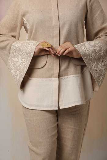 Buy_Leela By A_Beige Jute , Mulmul Floral Round Colorblock Kurta And Pant Set _Online_at_Aza_Fashions