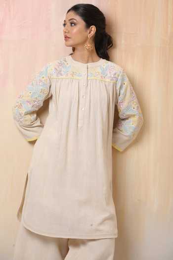 Buy_Leela By A_White Jute , Mulmul Floral, Embroidered Sleeve Kurta And Pant Set _Online_at_Aza_Fashions