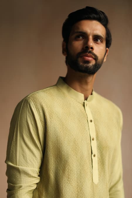 Philocaly_Green 100% Silk Thread Work Saga Pintuck Kurta_Online_at_Aza_Fashions