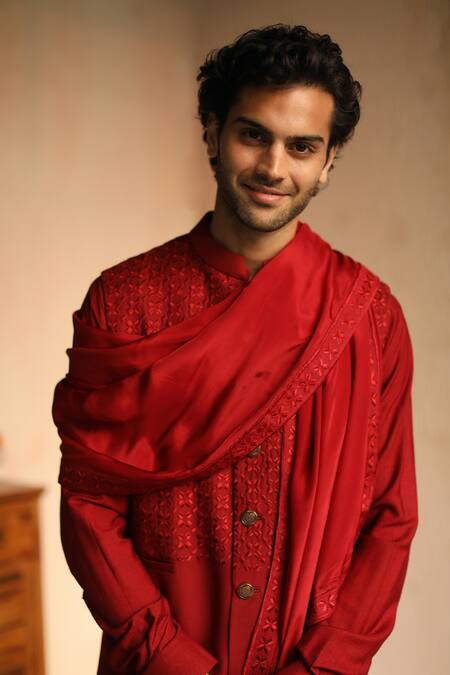 Shop Philocaly Red 100% Wool Thread Work Pompously Embroidered Bundi Kurta Set Online at Aza Fashions Shop_Philocaly_Red 100% Wool Thread Work Pompously Embroidered Bundi Kurta Set _Online_at_Aza_Fashions