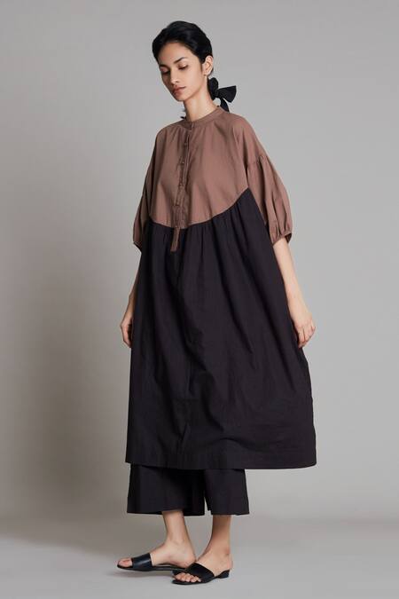 MATI_Beige Cotton Mandarin Collar Acra Colorblock Tunic And Pant Set_Online_at_Aza_Fashions