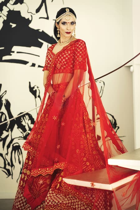 Inspirational Red Colour Blooming Georgette Base Designer Lehenga Choli For  Girls – Kaleendi