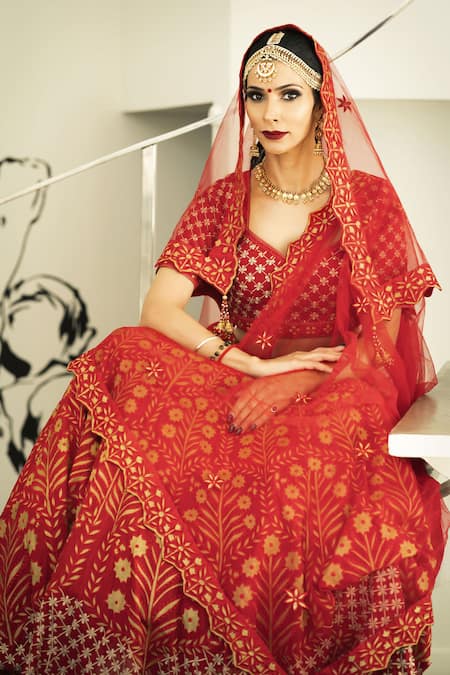 Rohini Bedi Floral Applique Bridal Lehenga Set 