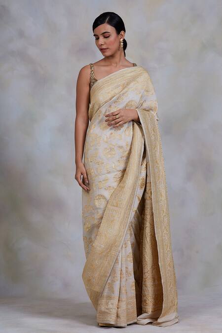 Priyanka Raajiv_White Muga Banarasi Kadua Floral Motifs Chandramallika Woven Saree_Online_at_Aza_Fashions