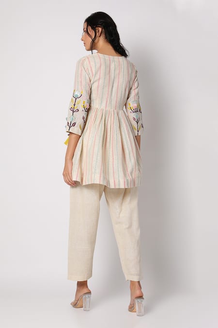 Shop Leela By A White Jute Geometric, Striped V Neck Printed Angrakha And Pant Set at Aza Fashions Shop_Leela By A_White Jute Geometric, Striped V Neck Printed Angrakha And Pant Set _at_Aza_Fashions