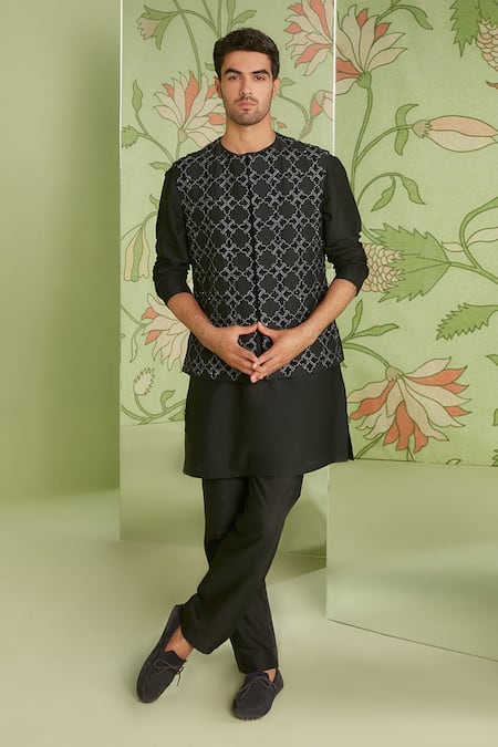 Sanjev Marwaaha Geometric Embroidered Bundi Kurta Set 