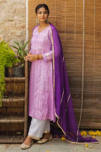 Myaara Noori Chanderi Panelled Kurta Set 