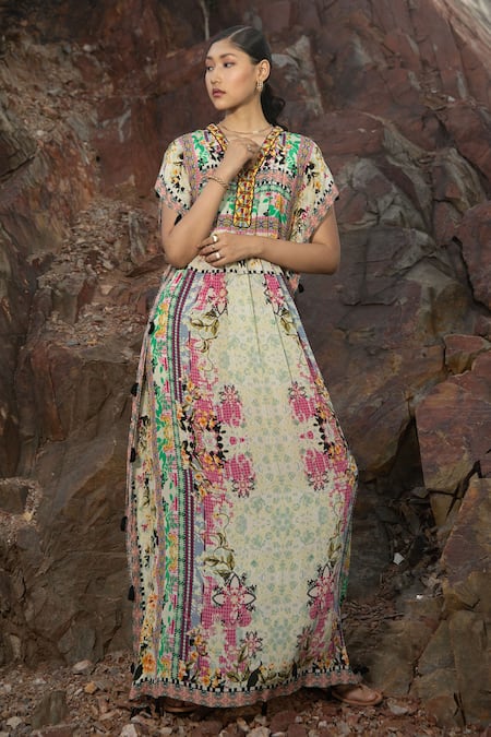 Bhanuni By Jyoti Green Viscose Floral, Geometric V Neck Rosetta Printed Kaftan