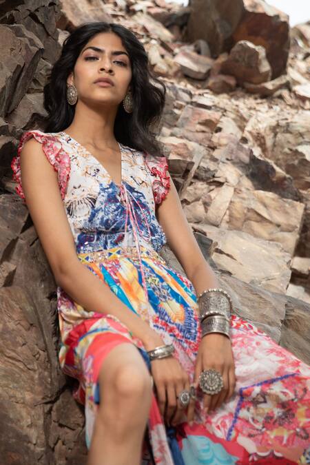 Buy Bhanuni By Jyoti White Viscose Floral V Neck Bold Canvas Print Maxi Dress Online at Aza Fashions Buy_Bhanuni By Jyoti_White Viscose Floral V Neck Bold Canvas Print Maxi Dress _Online_at_Aza_Fashions