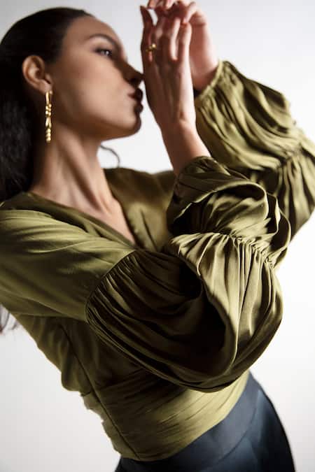 Buy Apz Green Pure Silk Lining Silk-satin V Neck Soie Blouse Online at Aza Fashions Buy_Apz_Green Pure Silk Lining Silk-satin V Neck Soie Blouse_Online_at_Aza_Fashions