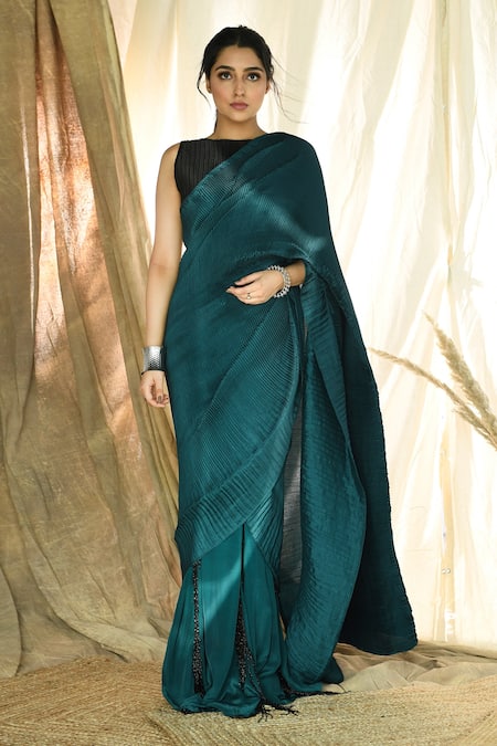 Aaryaa By Kashveen Kohli Pleated Pre-Draped Saree With Blouse 