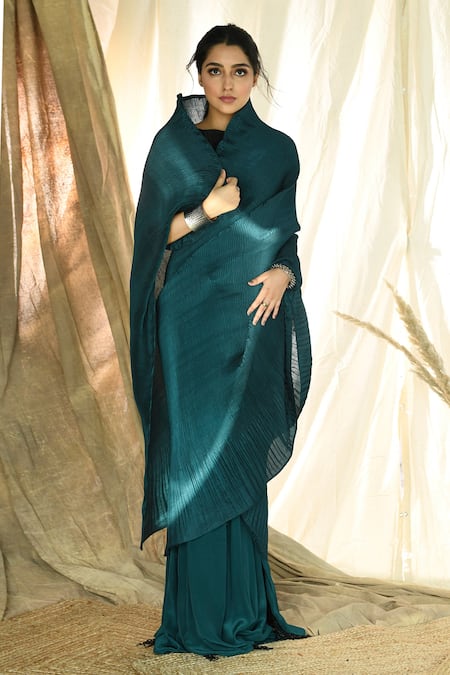 Aaryaa By Kashveen Kohli Pleated Pre-Draped Saree With Blouse 