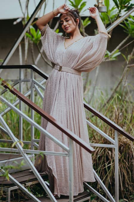 Aaryaa By Kashveen Kohli_Gold Shimmer Stretch Beads V Neck Kaftan With Belt _at_Aza_Fashions