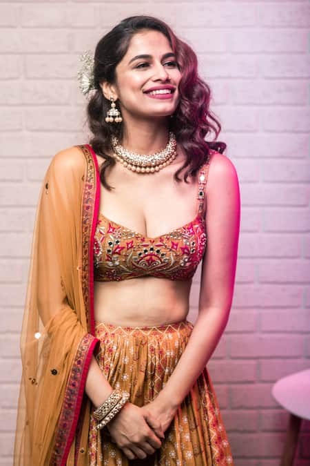 Buy_Aaryaa By Kashveen Kohli_Yellow Lehenga Silk And Dupatta Soft Net Mirror, Mukaish, Thread, Foil & Set _Online_at_Aza_Fashions