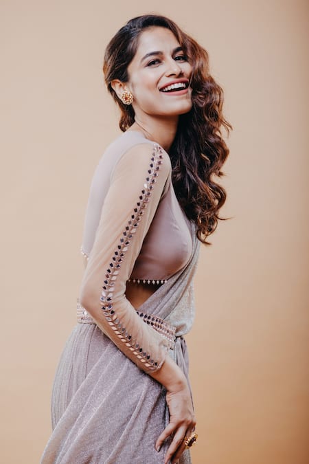 Aaryaa By Kashveen Kohli_Gold Blouse Georgette And Net, Saree Stretch Pre-draped With _Online_at_Aza_Fashions