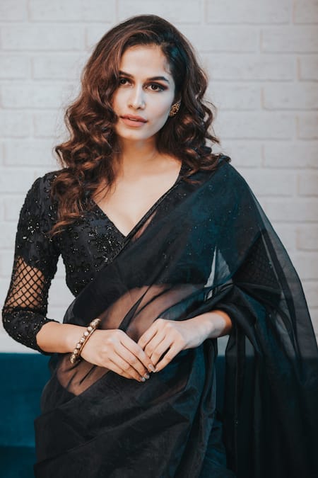 Aaryaa By Kashveen Kohli Embroidered Border Saree With Blouse 