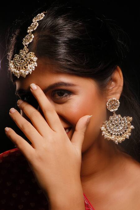 Shop_Ishhaara_Gold Plated Kundan Floral Maangtikka Set _Online_at_Aza_Fashions