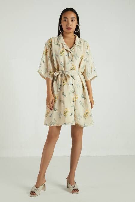 Buy Reistor Beige 100% Crepe Leaf Motifs Collared Neck Boxy Shirt Dress Online at Aza Fashions Buy_Reistor_Beige 100% Crepe Leaf Motifs Collared Neck Boxy Shirt Dress _Online_at_Aza_Fashions