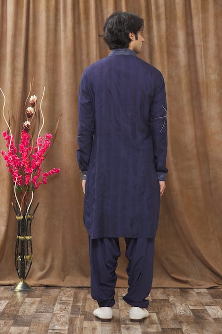 Shop Soniya G Blue Handloom Silk Thread, Star Embroidered Kurta Set at Aza Fashions Shop_Soniya G_Blue Handloom Silk Thread, Star Embroidered Kurta Set_at_Aza_Fashions