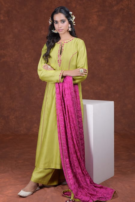 Talking Threads Green Chanderi Silk Floral Keyhole Kurta Set 