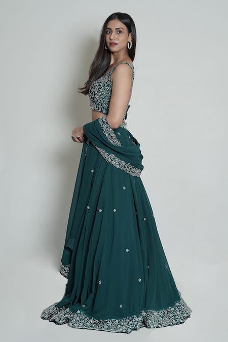 Buy_Shahmeen Husain_Green Raw Silk Embroidered Floral Motifs Square Neck Lehenga Set _Online_at_Aza_Fashions
