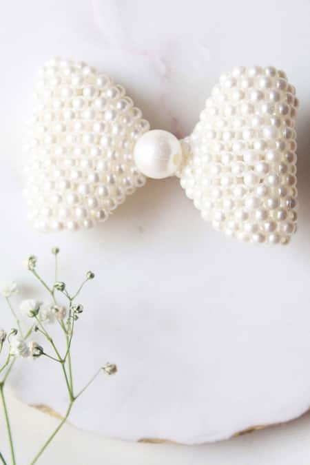 Choko White Bow Embellished Hairclip