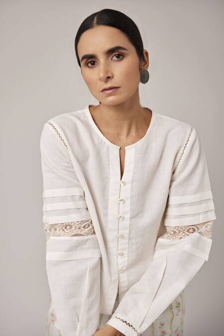 Pallavi Kandoi White 100% Cotton Lace , Thread Round Floral Embroidered Back Shirt Online at Aza Fashions Pallavi Kandoi_White 100% Cotton Lace , Thread Round Floral Embroidered Back Shirt_Online_at_Aza_Fashions