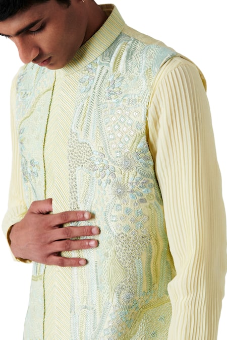 Buy_Amaare_Yellow Raw Silk Floral Embroidered Bundi And Kurta Set _Online_at_Aza_Fashions